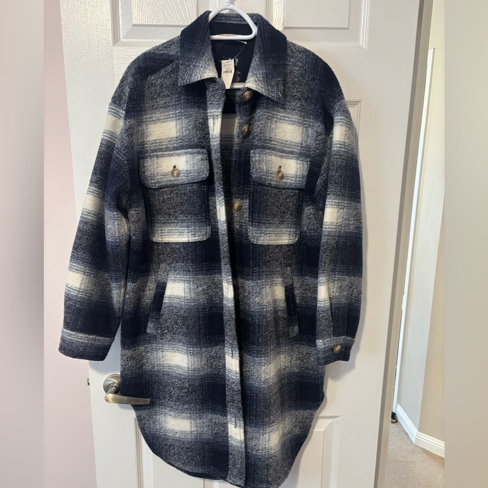 GAP Women's Checkered Utility Jacket in Navy and Cream